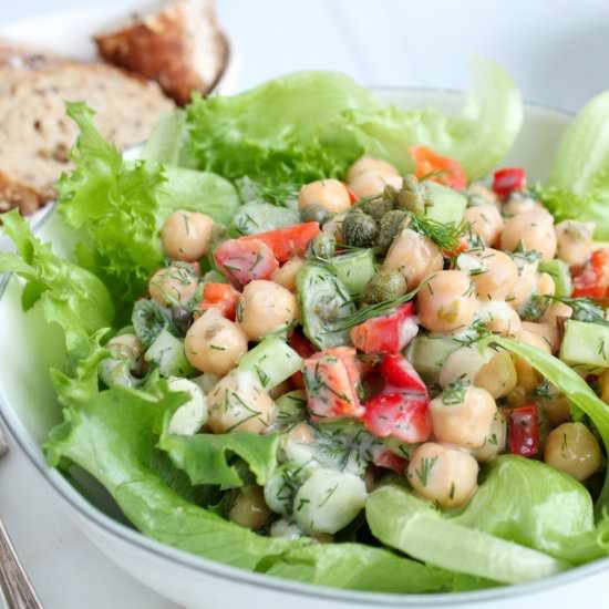 Creamy vegan dill chickpea salad
