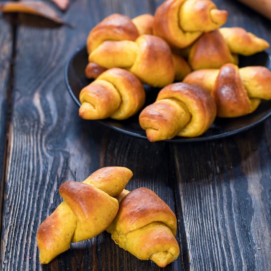 Pumpkin Crescent Rolls