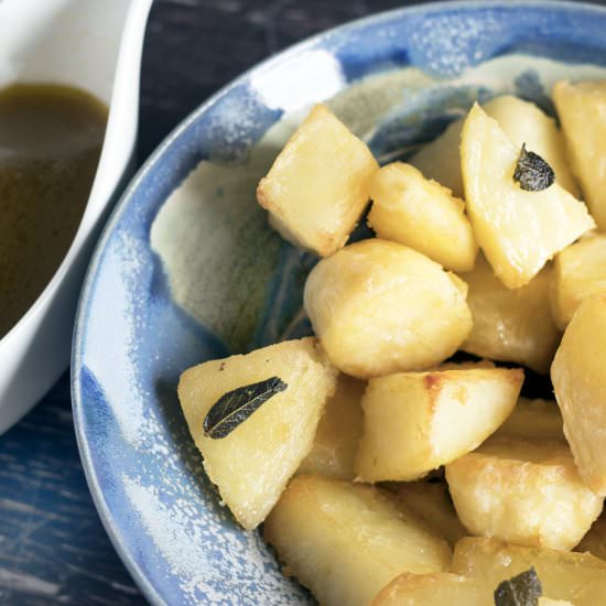 Sage roast potatoes