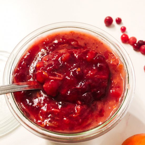 Healthy Cranberry Sauce with Apples