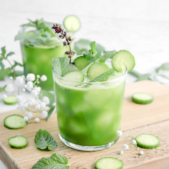 Apple Cucumber & Ginger Green Juice