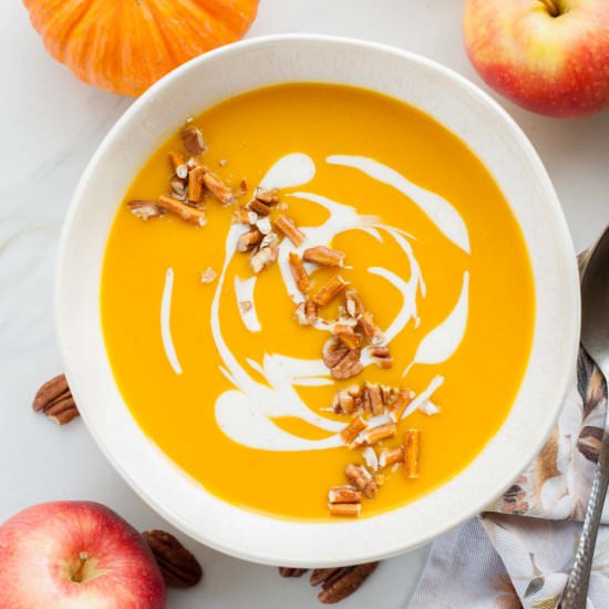 Butternut squash apple soup