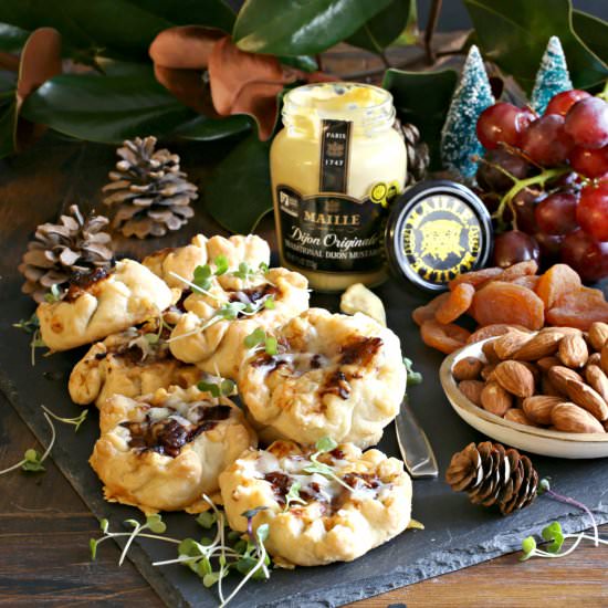 Caramelized Onion, Cheese Gallettes
