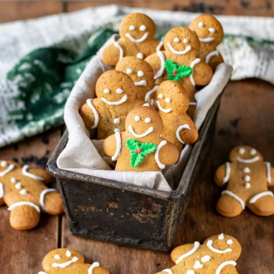 Vegan Gingerbread Cookies