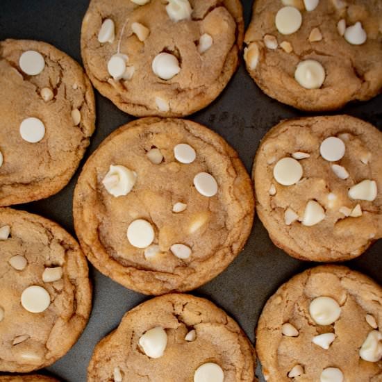 White Choc Macadamia Nut Cookies
