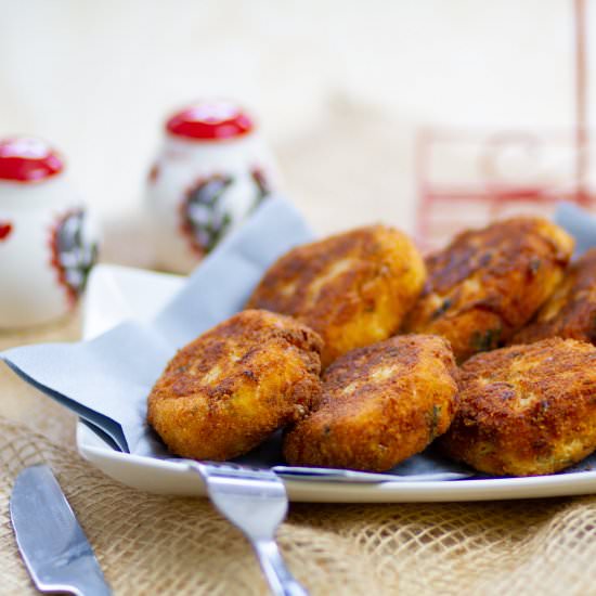 Potato and sauerkraut cakes