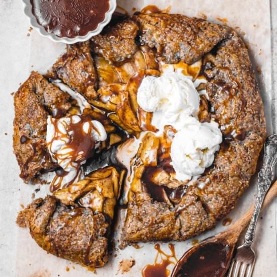 Caramel Apple Gingerbread Galette