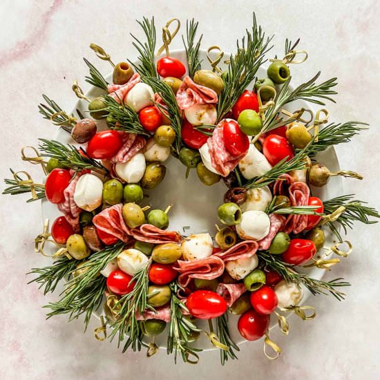 Antipasto Holiday Wreath