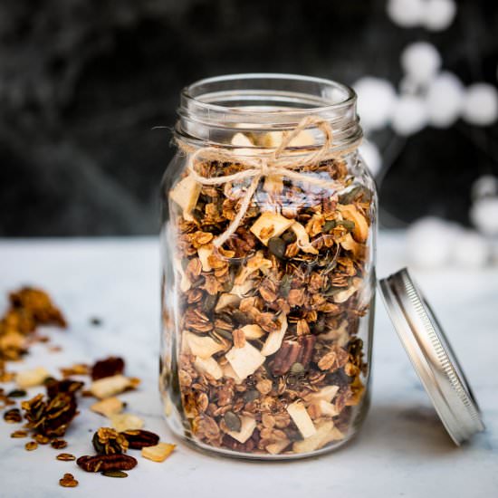 Apple Cinnamon Granola