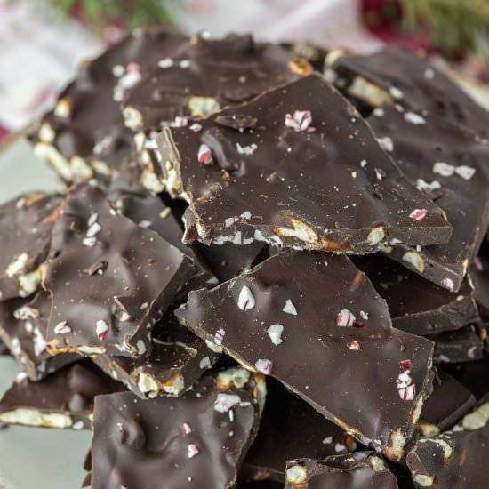 Chocolate Peppermint Pretzel Bark