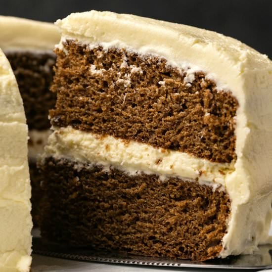 Vegan Gingerbread Cake