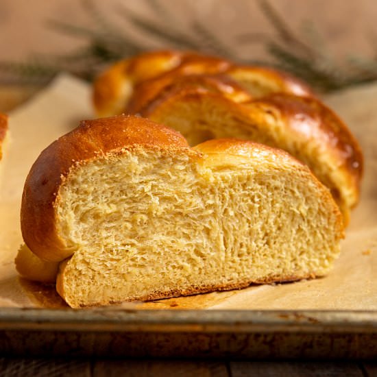 The BEST Vegan Challah