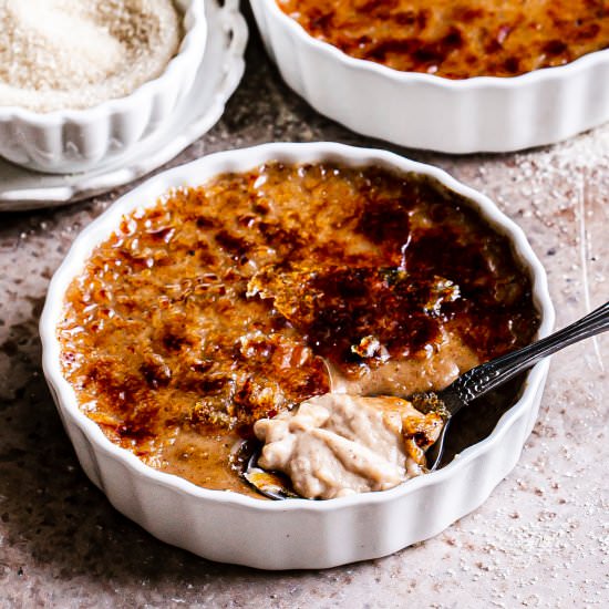 Vegan Gingerbread Crème Brûlée