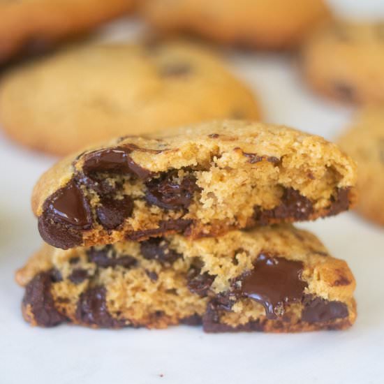 Paleo Chocolate Chip Cookies