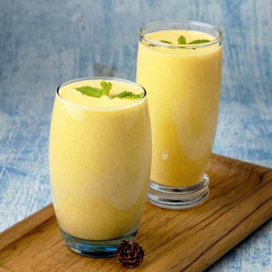 Easy Peach Smoothie Recipe