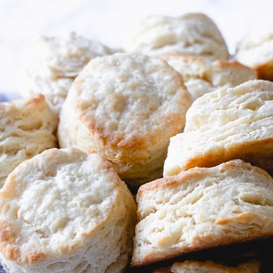 Fluffy & Tall Buttermilk Biscuits