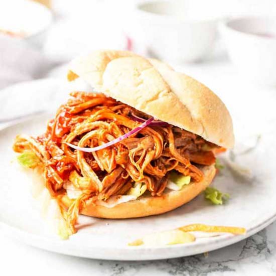 Pulled pork sandwich