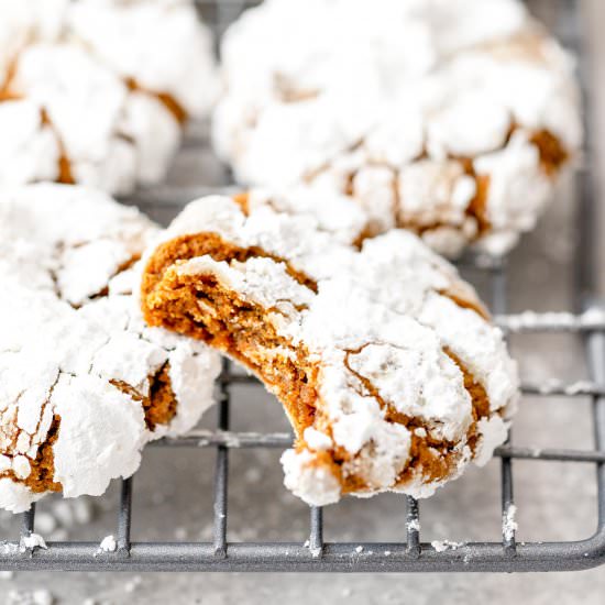 Gingerbread Crinkle Cookies