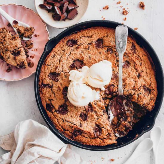 Vegan Skillet Cookie (Gluten-Free)