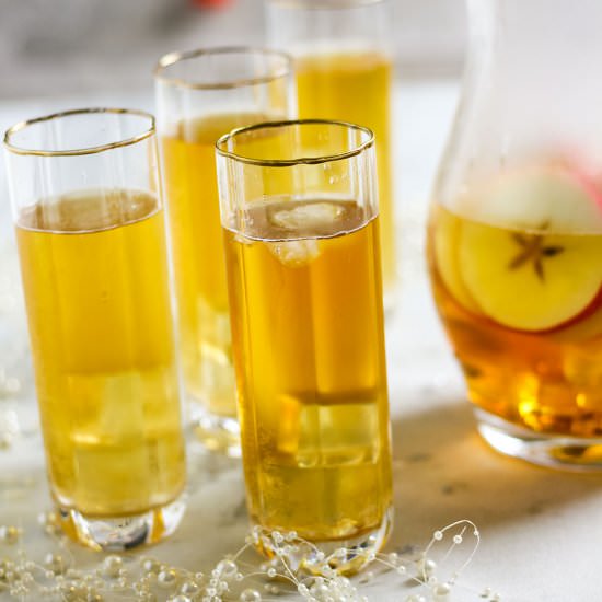 Apple and Ginger Fizz