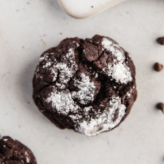 Healthy Chocolate Crinkle Cookies