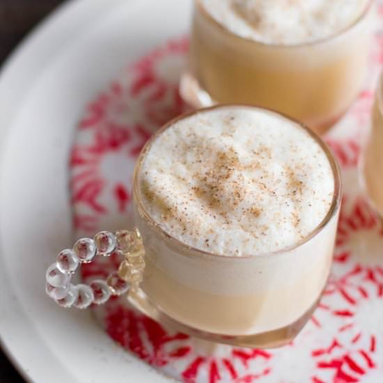 12+ Festive Christmas Cocktails