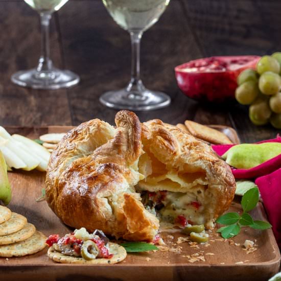 Savory Baked Brie in Puff Pastry