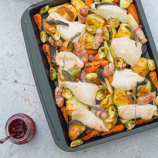 Easy Christmas Turkey Traybake