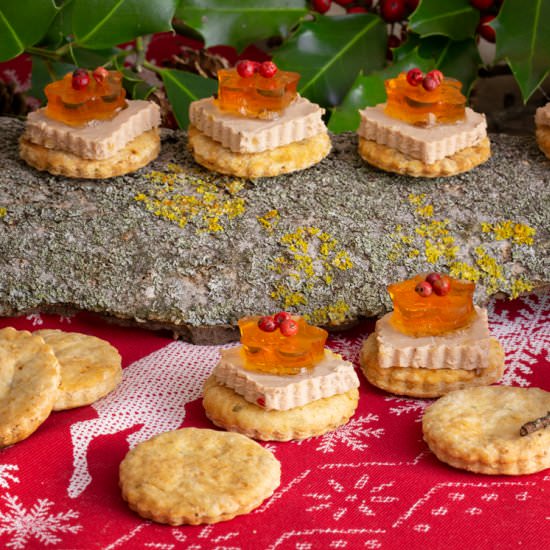 GALLETITAS SALADAS CON FOIE