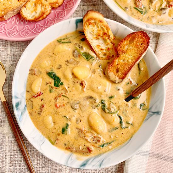 Tuscan Mushroom and Gnocchi Soup