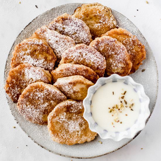 Oladi Russian Pancakes with Apples