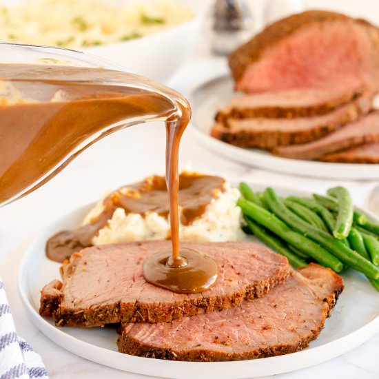 Eye of Round Roast Beef with Gravy