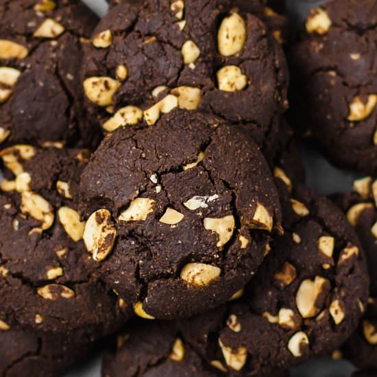 Chocolate Peanut Cookies