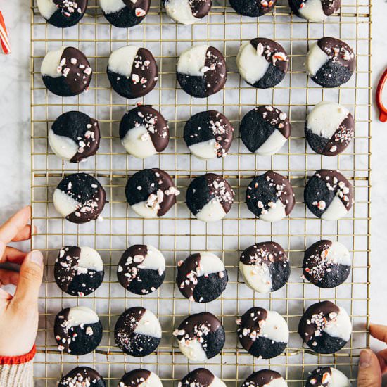 Peppermint Bark Oreos