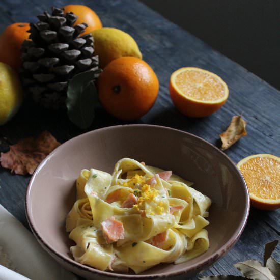 Pasta with salmon and citrus