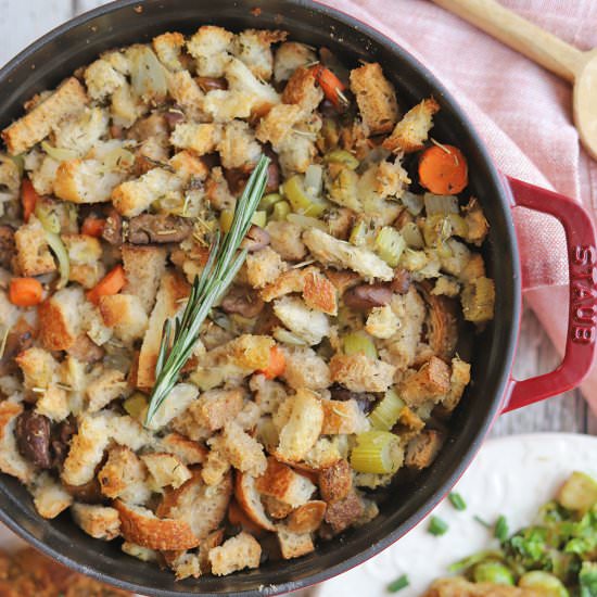 Vegan stuffing with chestnuts
