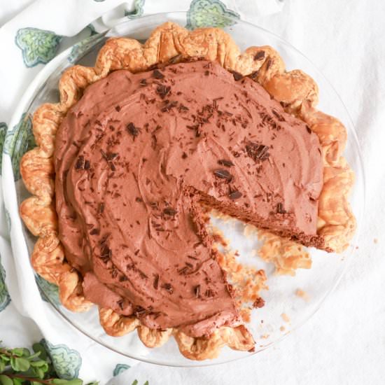 No Bake Chocolate Mousse Pie