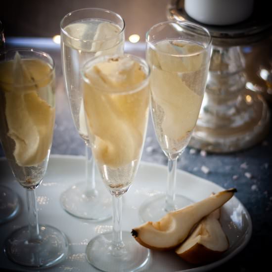 Vanilla bean champagne cocktail