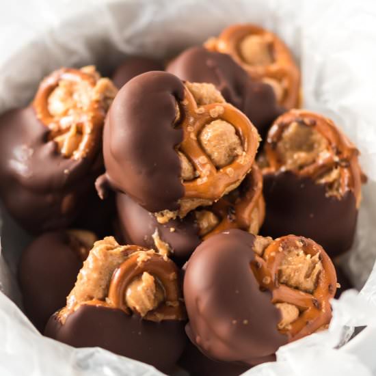 Chocolate Peanut Butter Pretzels