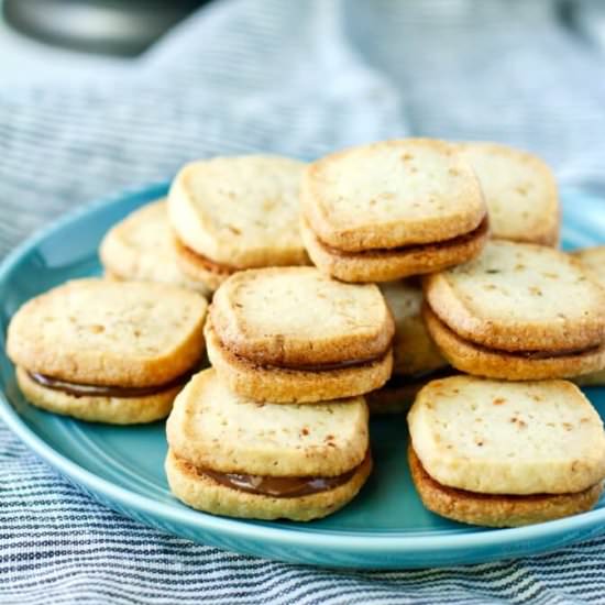 Hazelnut Shortbread Cookies