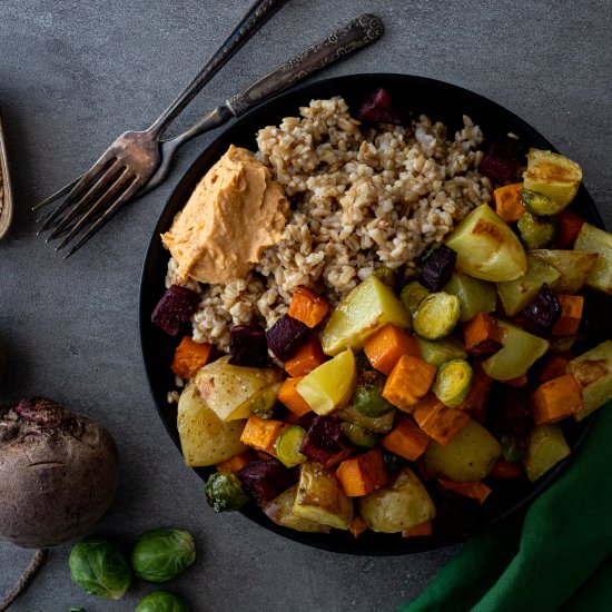Gluten-free grain bowl with veggies