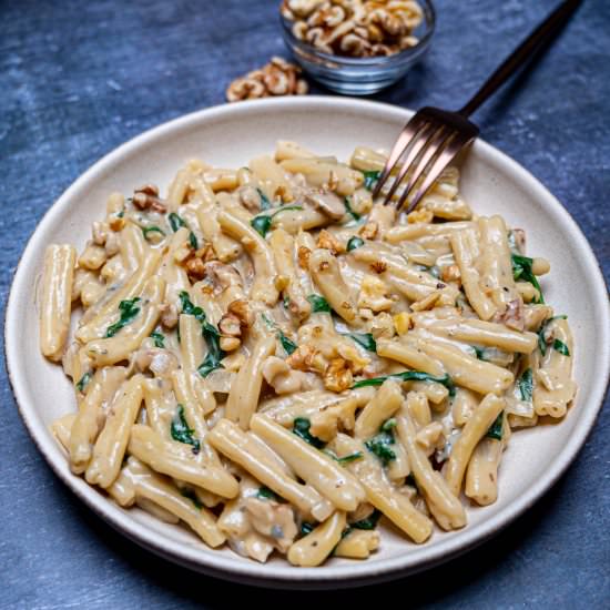 Gorgonzola and Walnut Pasta