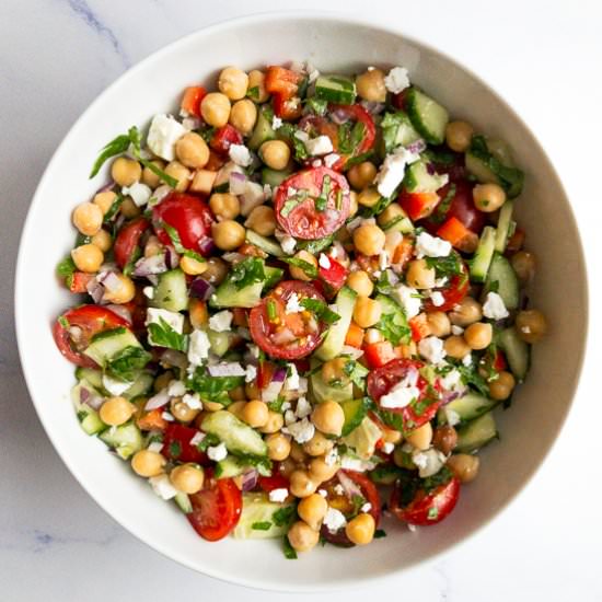 Mediterranean Chickpea Salad
