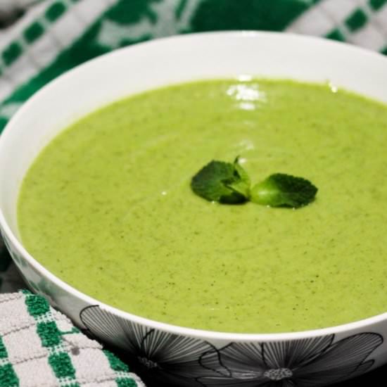 Broccoli Pea and Mint Soup