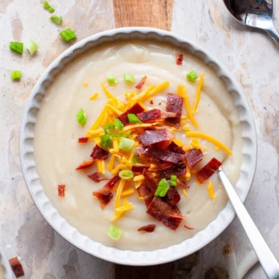 Baked Potato Cauliflower Soup