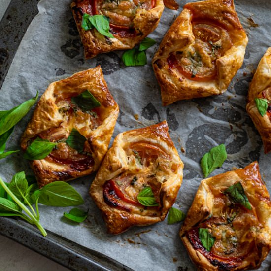TOMATO AND BASIL PUFF PASTRIES