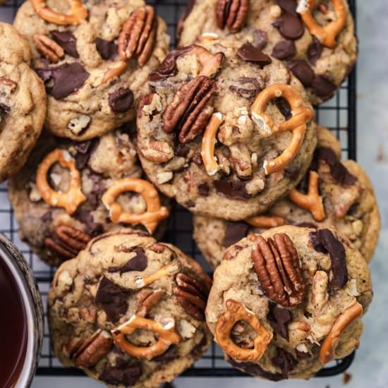 Maple Pecan Chocolate Chip Cookies