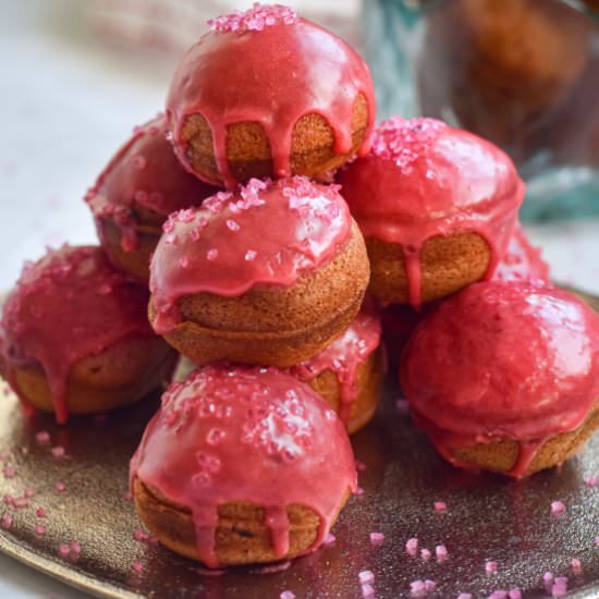 Valentine’s Day Cake Balls