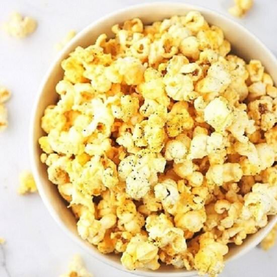 cheesy garlic pepper popcorn