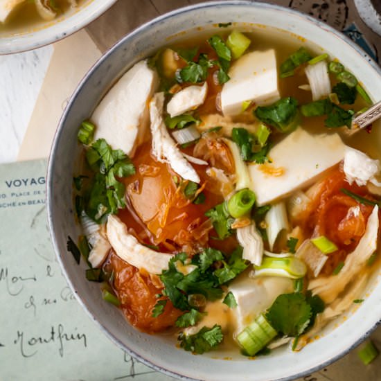Vietnamese Chicken Tomato Soup